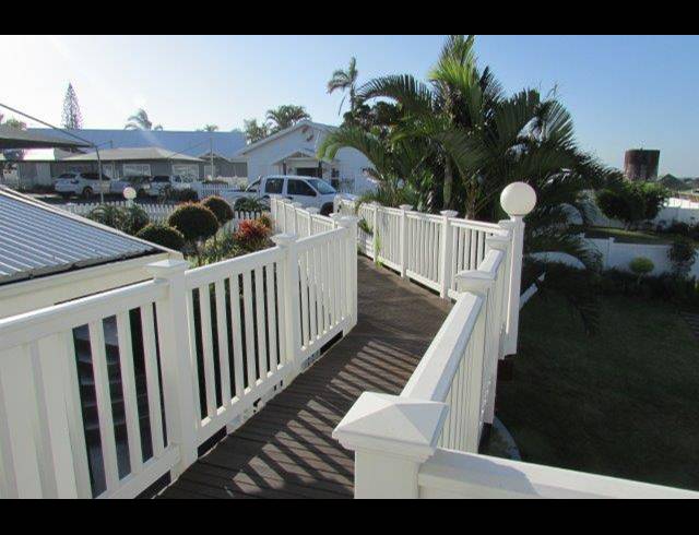 3 BEDROOM TOWNHOUSE FOR SALE IN SHELLY BEACH